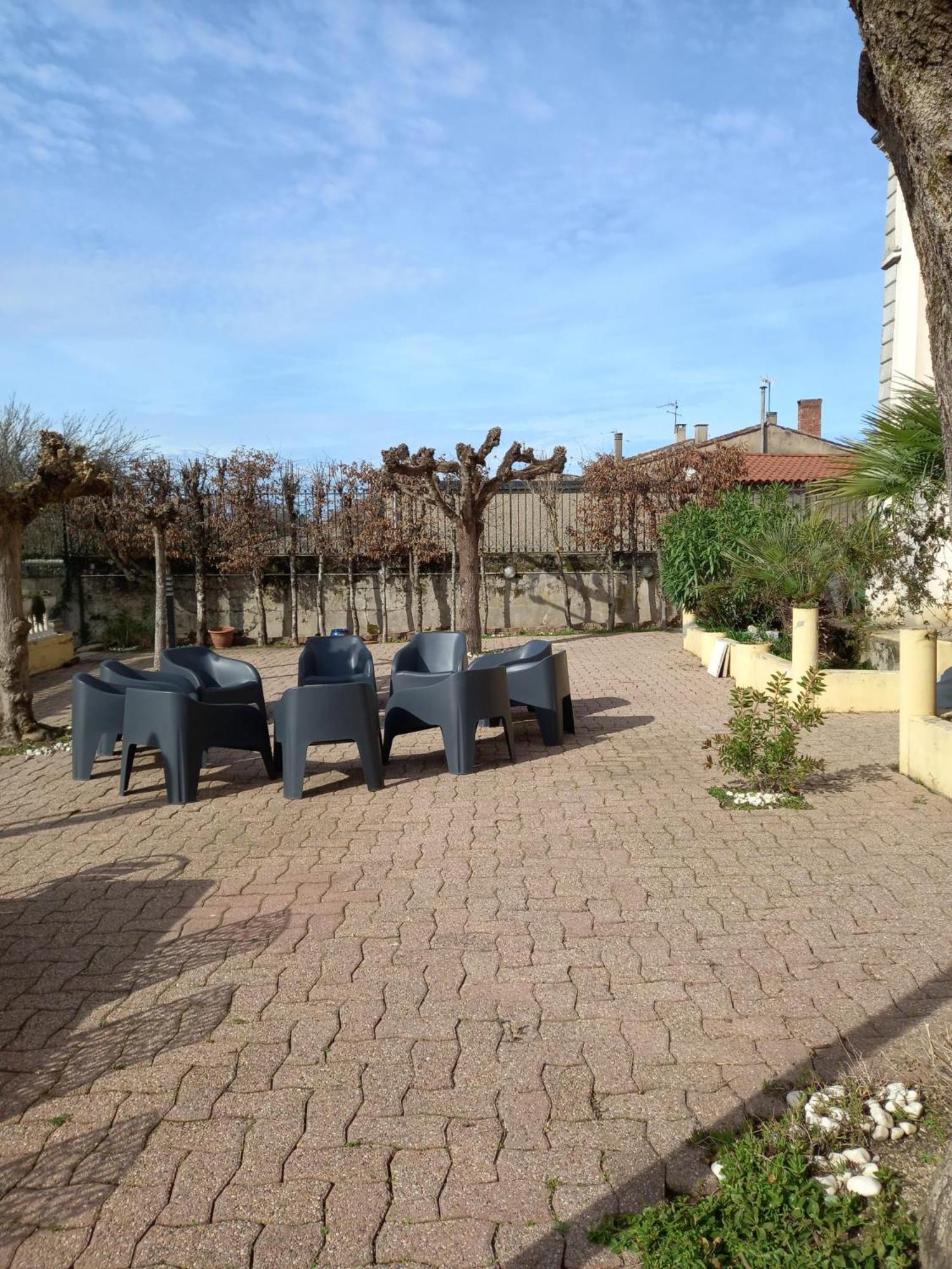 Coliv'Castres Vila Burlats Exterior foto